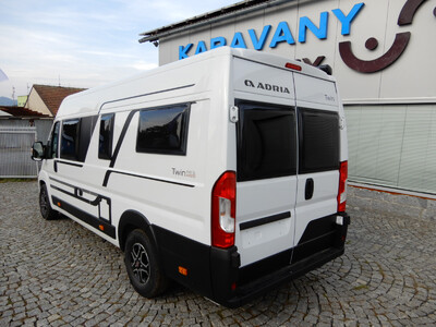 ADRIA Twin Axess 640 SL - AKČNÍ CENA