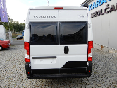 ADRIA Twin Axess 640 SL - AKČNÍ CENA